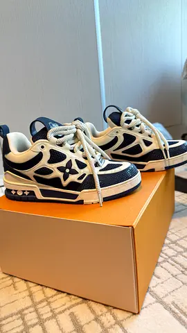 Black  White Designer-Style Sneakers — Preowned, Good Condition