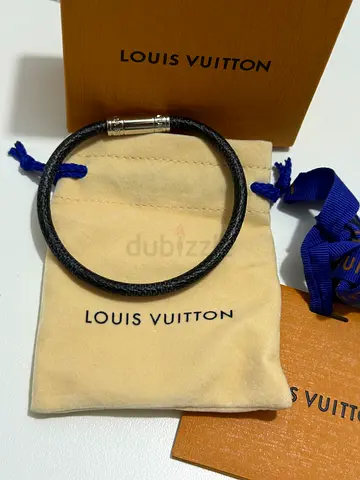 Louis Vuitton Black Leather Bracelet with Silver Clasp (Pre-owned) large size