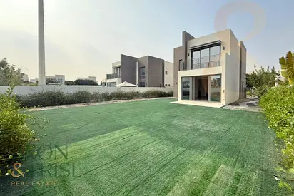 Largest plot| Immaculate condition | 1 Month Free