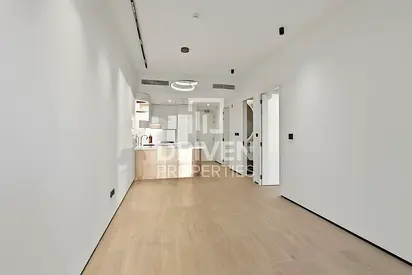 Vacant with Study Room | High Floor | Skyline View