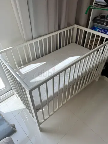White Wooden Baby Crib with Mattress - Good Condition