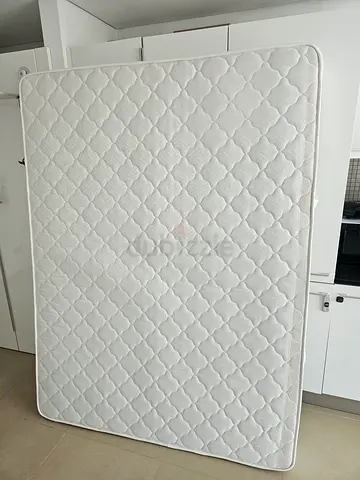 Mattress Queen size