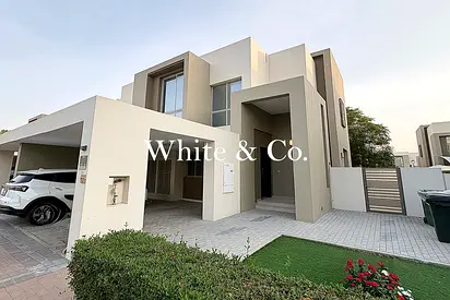 Vacant Now | Unfurnished | Corner Garden