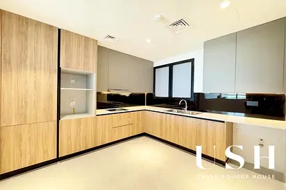 Brightest 1BR | Closed Kitchen | Equipped Kitchen