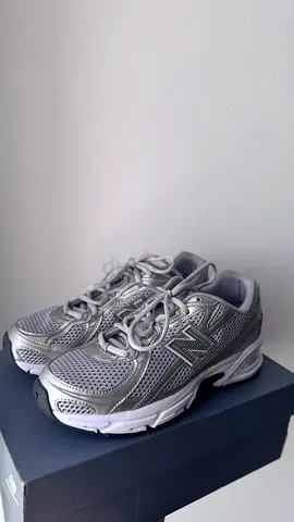 new balance sneakers 740