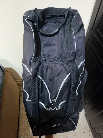 Complete Cricket Gear Bundle — Bats, Pads, Gloves, Shoes  Kit Bag (600 AED)