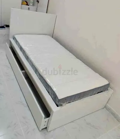 Ikea malam single bed (90*200)with 2 storage drawers underneath and an IKEA mattress ✨