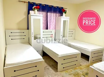 Executive Bed Space Available On Monthly Rent (Brand New Apartment) Close to Metro