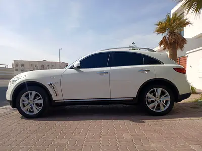 صورة 8 لـ 2015 Infiniti QX70