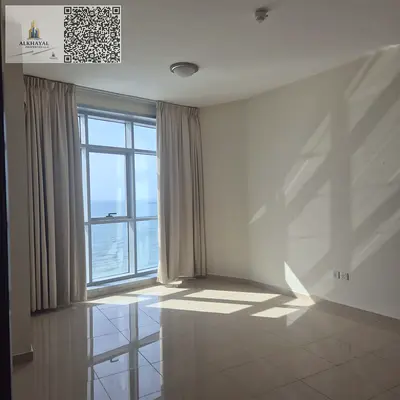 🌊 Luxury 2BHK apartment in Corniche Residence with full sea view, high floor, spacious balcony, private parking, ready to move in with gym, pool & jacuzzi ✨