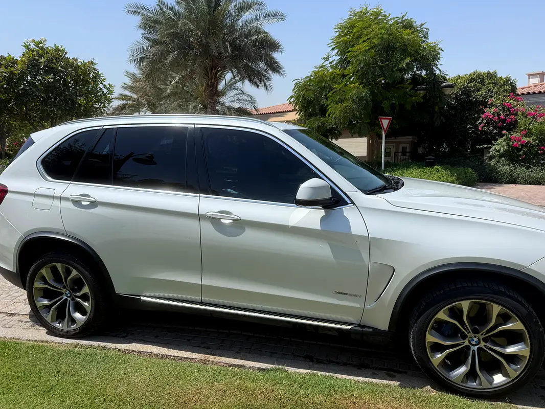 BMW X5 2016 — photo 1 of 5