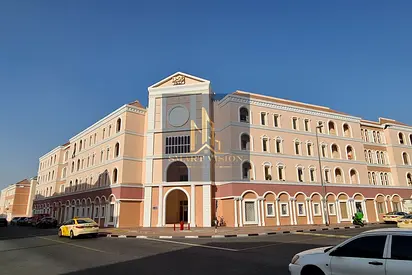شقة بغرفة نوم واحدة للعائلة | بحالة جيدة | مع شرفة