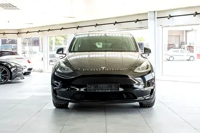 Tesla Model Y Performance 2023 GCC specs