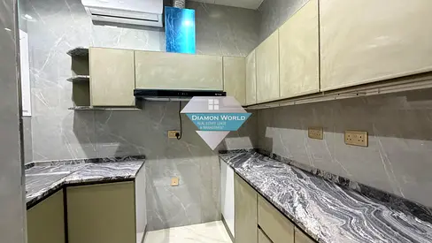 BRIGHT 2 BEDROOMS HALL APARTEMENT FOR RENT.