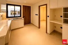 Luxury 5BR Unit | Vacant | Next to Clubhouse