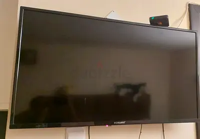 32-inch sonashi Flat Panel TV - Wall Mounted, Good Working Condition