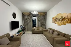 Exclusive I Vacant On Transfer I Open Kitchen