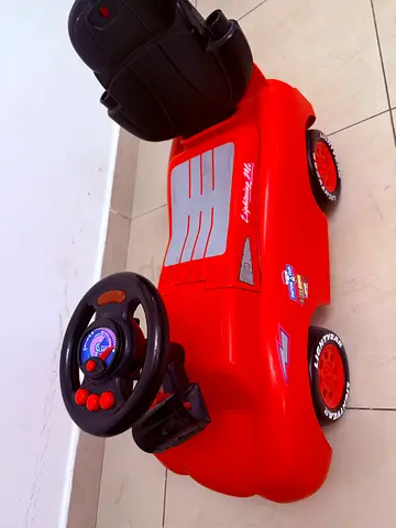 Lightning McQueen-Red Push Ride-On Toy Car with Steering Wheel — Good Condition