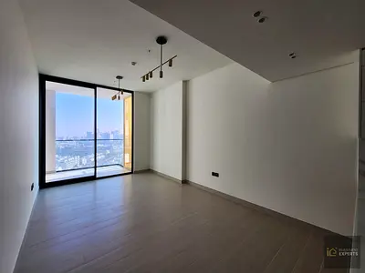 READY TO MOVE | ELEGANT LAYOUT | LUXURY 1 BEDROOM