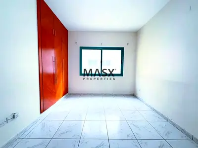 Spacious 1 Bedroom | Vacant Now | Chiller Free