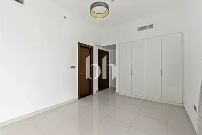Vacant | Ready To Move In | Higher Floor | Bright.