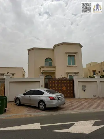 Luxury villa for rent, spacious area, yard, prime location