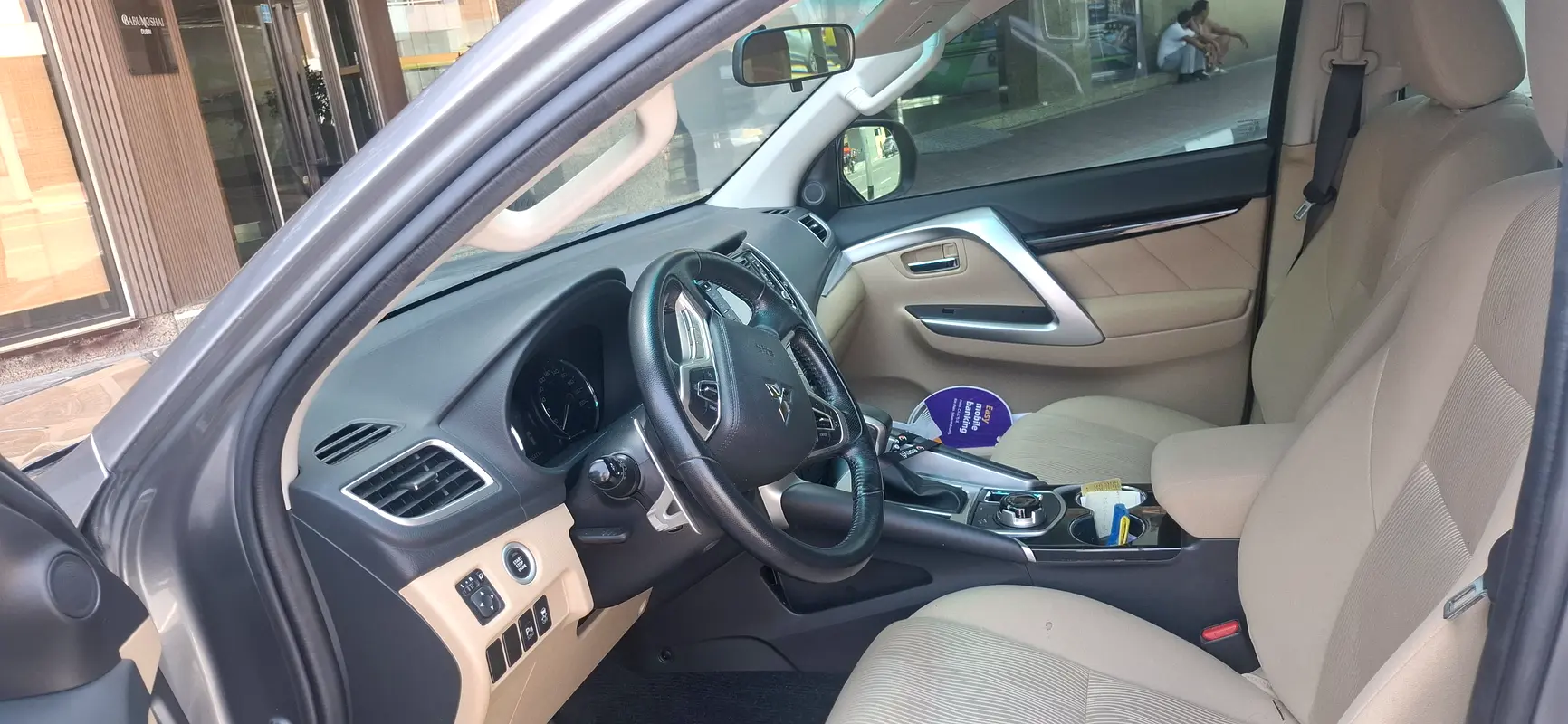 Mitsubishi Montero Sport 2019 — photo 1 of 13
