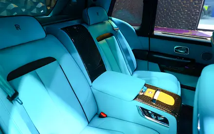 2019 ROLLS-ROYCE CULLINAN — миниатюра 15