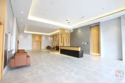 One Month Rent Free-Studio Flat Available