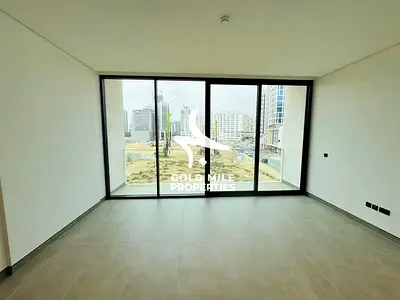 Bright 2 Bedroom - Open Kitchen - Store Room - Huge Layout
