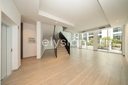 Front Row | Multiple Units | 5 Star Amenities