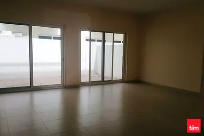 Corner Villa| Perfect for Family| Maids