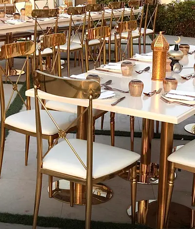 500 pcs Gold Metal Dining Chairs with White Cushions - Good Condition