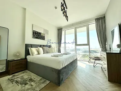 Central Dubai Living | Luxury Amenities | Metro