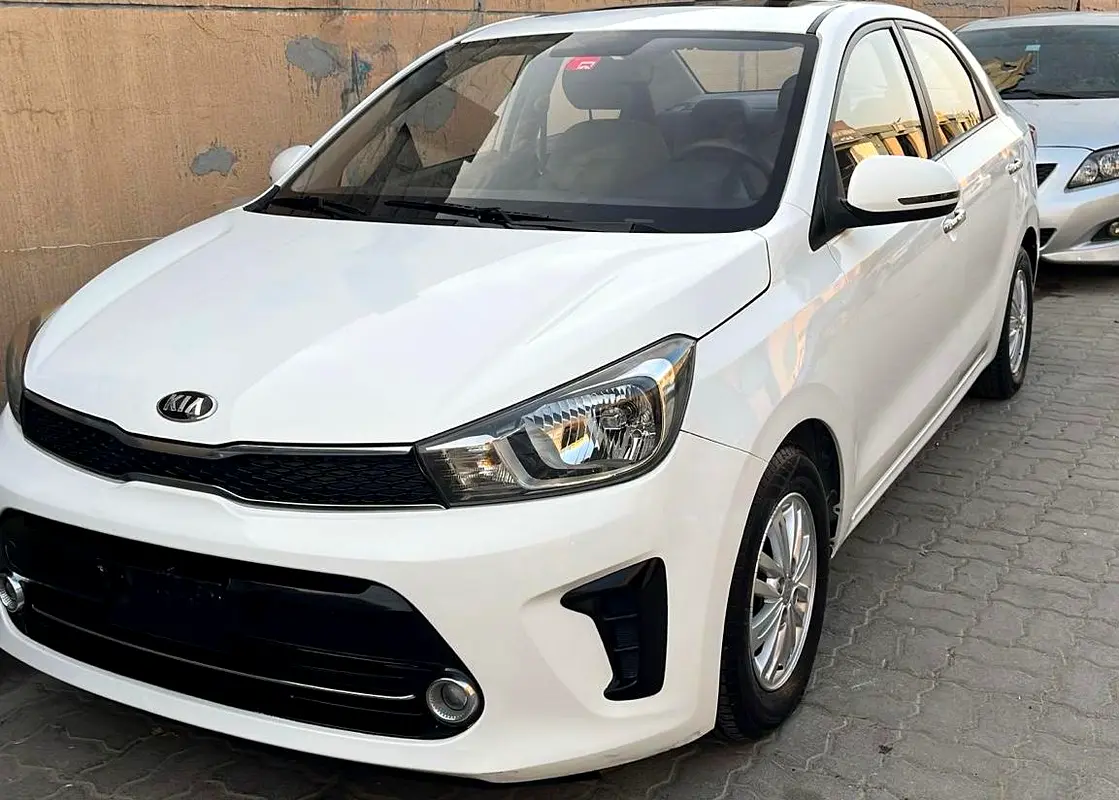 Kia Pegas 2020 — photo 1 of 8