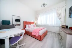 Beautiful well maintained Room available outside metro station
