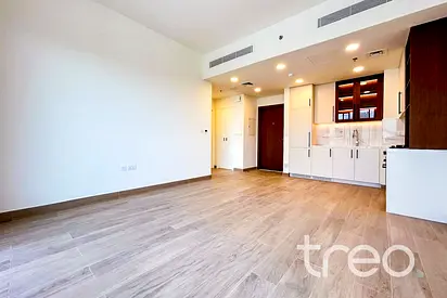 Corner Unit | Brand New | Community view