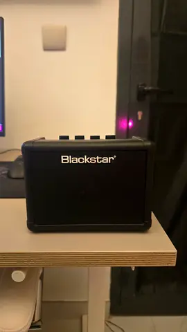 Blackstar Fly 3 portable mini guitar amp