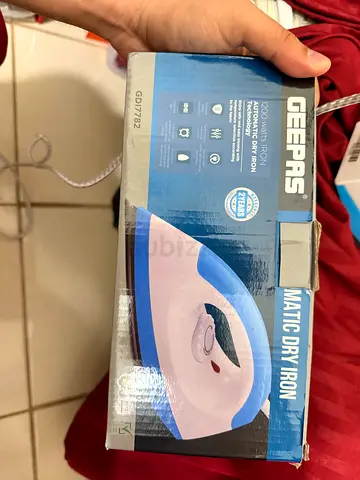 GEEPAS Iron Box