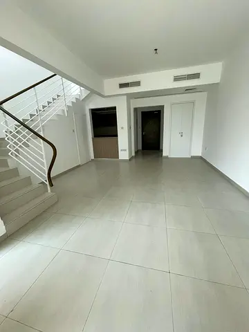 2 BED TOWNHOUSE- DOUBLE ROW- LANDSCAPED GARDEN