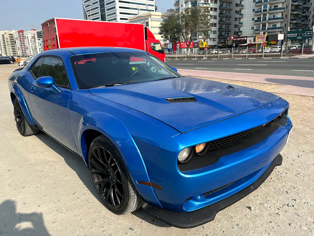 Dodge Challenger 2017 — photo 1 of 16