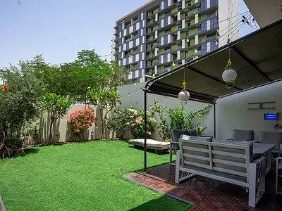 Corner 2BR+Maid/Study | Huge Garden Unit