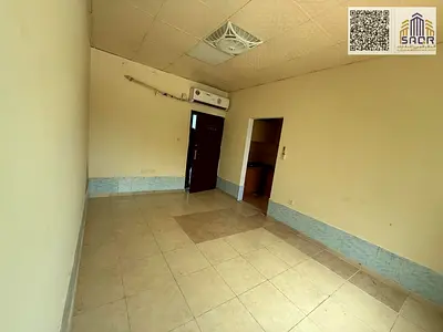 فرصة ذهبية: استديو واسع للإيجار السنوي قريب من كل الخدمات
