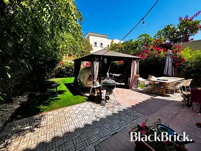 3E | HUGE PLOT | POOL & PARK FACING
