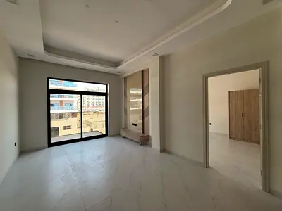 Corner elegant layout| high ceiling | bright smart unit
