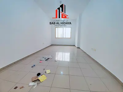 Spacious Studio!! Near Pond Park!! Book Now!!