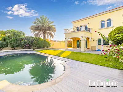 READY TO MOVE | GREAT LOCATION | PRIVATE POOL