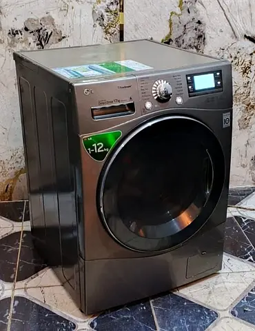 LG Inverter Direct Drive washing machine with a 12kg