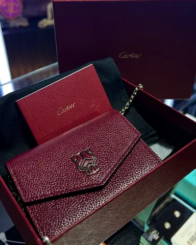 Cartier Panthère de Cartier Mini Chain Wallet in Bordeaux |Pre-loved and in like new condition