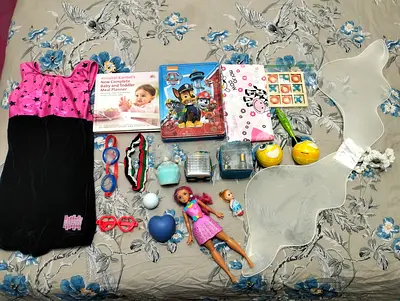 All for 10 AED kids clothes, toys and random items Location Al barsha 1
